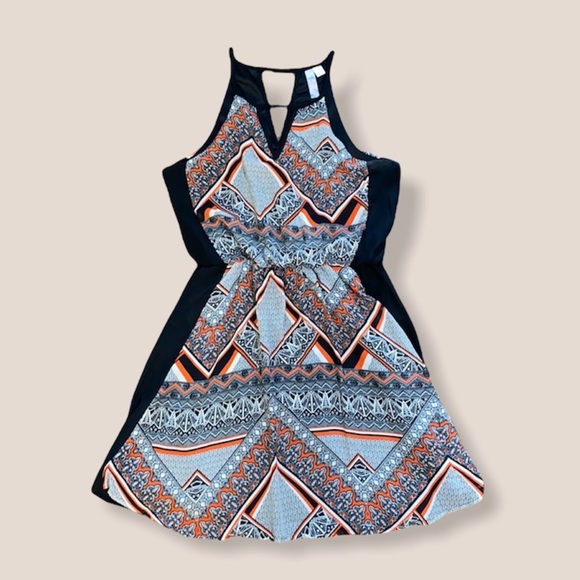 Alya Patterned Dress - Picture 1 of 7